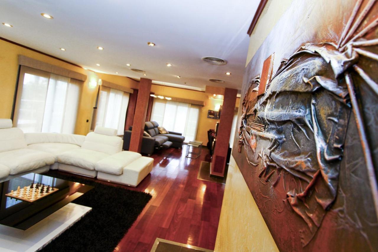 Villa Planet Salou Buitenkant foto