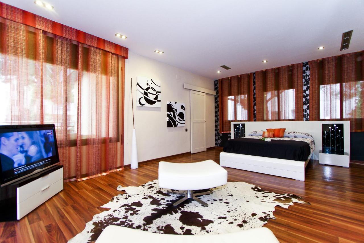 Villa Planet Salou Buitenkant foto